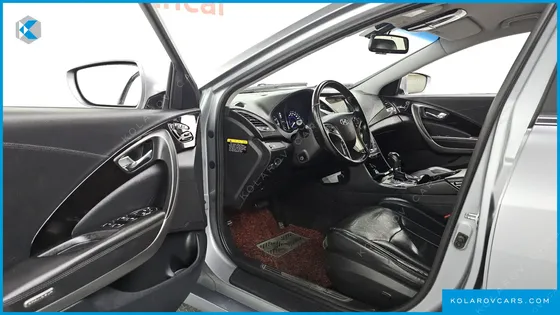 HYUNDAI GRANDEUR HG300 PREMIUM