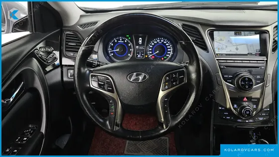 HYUNDAI GRANDEUR HG300 PREMIUM
