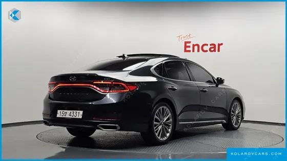 HYUNDAI GRANDEUR 2.2 DIESEL PREMIUM