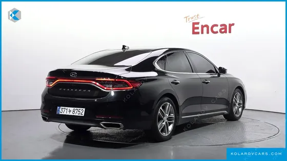 HYUNDAI GRANDEUR 2.4 PREMIUM