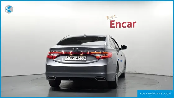 HYUNDAI GRANDEUR HG240 MODERN