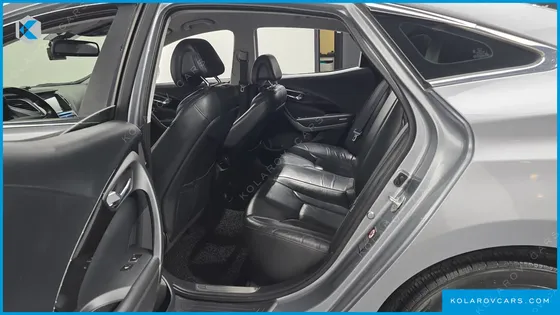 HYUNDAI GRANDEUR HG240 MODERN
