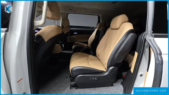 KIA CARNIVAL GASOLINE 9-SEATER SIGNATURE