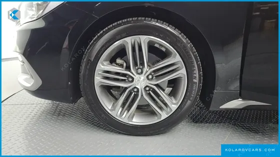 HYUNDAI GRANDEUR 3.0 LPI DSABLED PERSON