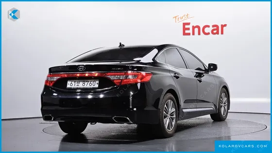 HYUNDAI GRANDEUR HG240 MODERN