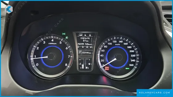 HYUNDAI GRANDEUR HG240 MODERN