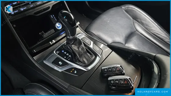 HYUNDAI GRANDEUR HG240 MODERN