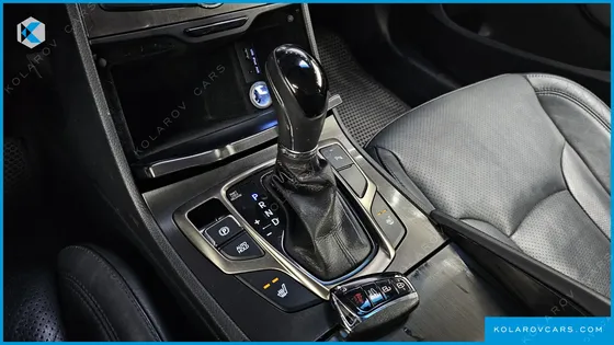 HYUNDAI GRANDEUR HG240 MODERN