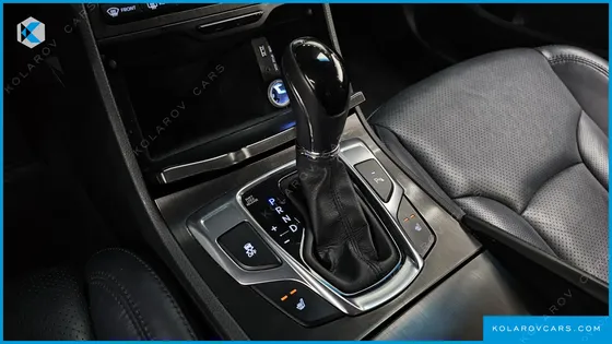 HYUNDAI GRANDEUR HG240 MODERN