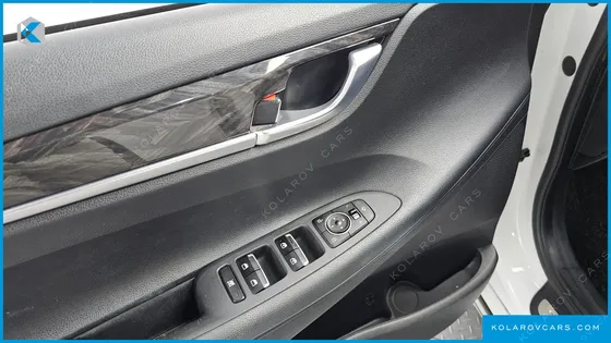 HYUNDAI GRANDEUR 3.0 LPI MODERN (RENTAL CAR)