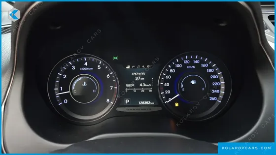 HYUNDAI GRANDEUR HG300 PREMIUM