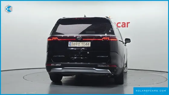 KIA CARNIVAL DIESEL 7-SEATER SIGNATURE