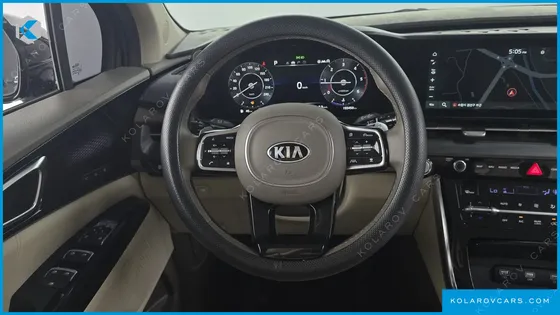 KIA CARNIVAL DIESEL 7-SEATER SIGNATURE