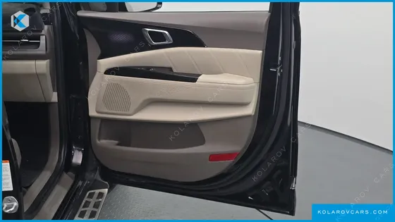 KIA CARNIVAL DIESEL 7-SEATER SIGNATURE