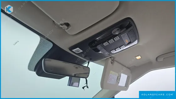 KIA CARNIVAL DIESEL 7-SEATER SIGNATURE