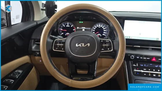 KIA CARNIVAL DIESEL 9-SEATER PRESTIGE