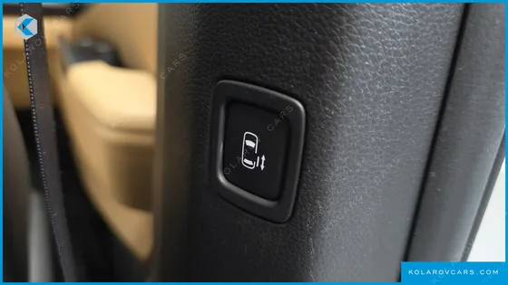 KIA CARNIVAL DIESEL 9-SEATER PRESTIGE