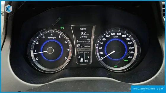 HYUNDAI GRANDEUR HG240 LUXURY