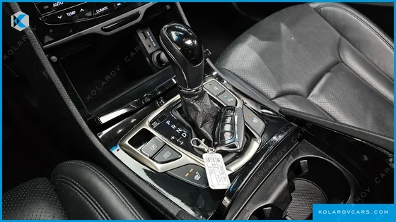 HYUNDAI GRANDEUR HG240 LUXURY