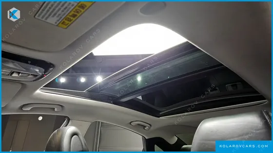 HYUNDAI GRANDEUR HG240 LUXURY