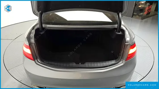 HYUNDAI GRANDEUR HG240 LUXURY
