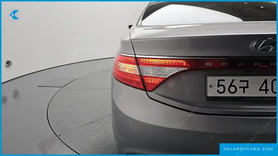 HYUNDAI GRANDEUR HG240 LUXURY