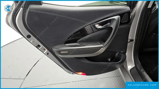 HYUNDAI GRANDEUR HG240 LUXURY