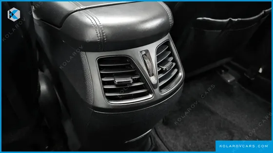 HYUNDAI GRANDEUR HG240 LUXURY