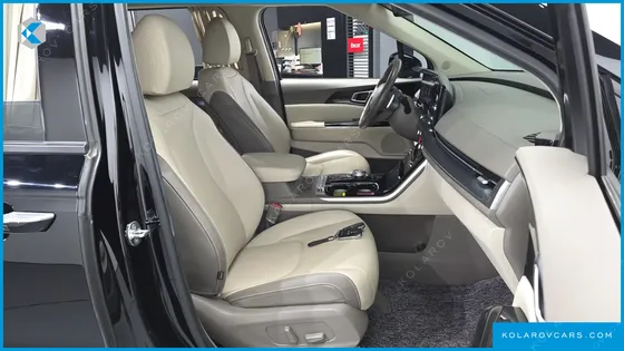 KIA CARNIVAL GASOLINE 9-SEATER HI-LIMOUSINE