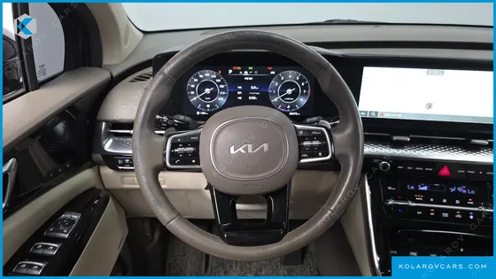 KIA CARNIVAL GASOLINE 9-SEATER HI-LIMOUSINE