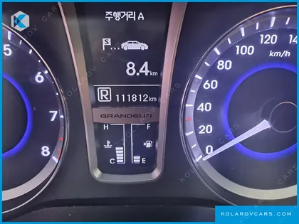 HYUNDAI GRANDEUR HG240 LUXURY
