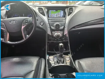 HYUNDAI GRANDEUR HG240 LUXURY