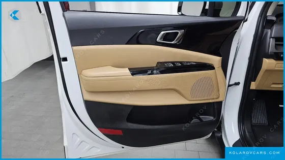 KIA CARNIVAL DIESEL 9-SEATER NOBLESSE