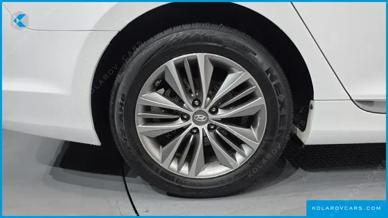 HYUNDAI GRANDEUR HG240 MODERN COLLECTION