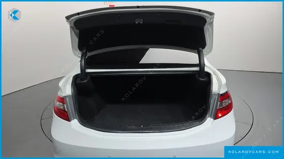 HYUNDAI GRANDEUR HG240 MODERN COLLECTION