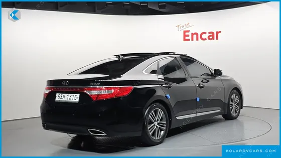HYUNDAI GRANDEUR HG240 MODERN