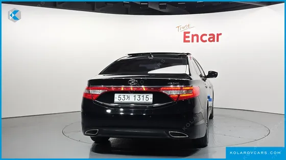 HYUNDAI GRANDEUR HG240 MODERN