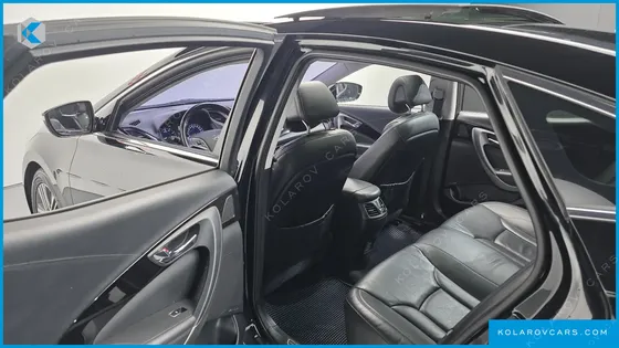 HYUNDAI GRANDEUR HG240 MODERN