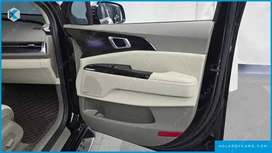 KIA CARNIVAL DIESEL 9-SEATER HI-LIMOUSINE