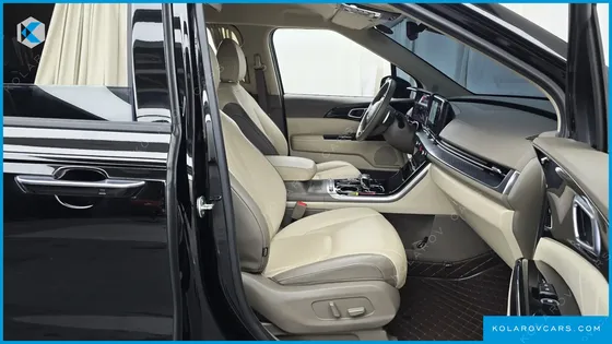 KIA CARNIVAL DIESEL 9-SEATER HI-LIMOUSINE