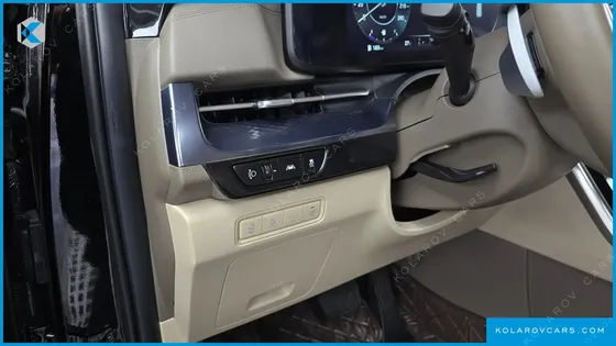 KIA CARNIVAL DIESEL 9-SEATER HI-LIMOUSINE