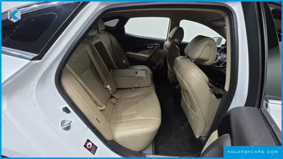 HYUNDAI GRANDEUR HG220 DIESEL MODERN