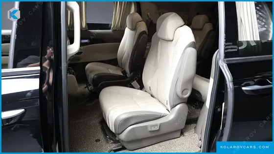 KIA CARNIVAL GASOLINE 9-SEATER HI-LIMOUSINE