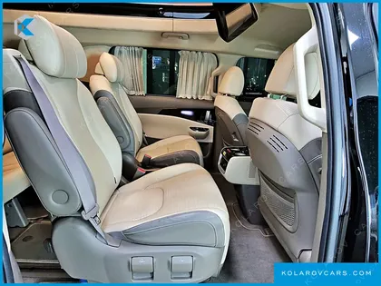 KIA CARNIVAL DIESEL 7-SEATER HI-LIMOUSINE