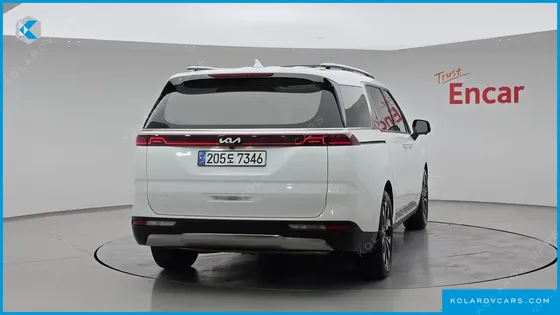KIA CARNIVAL DIESEL 9-SEATER SIGNATURE