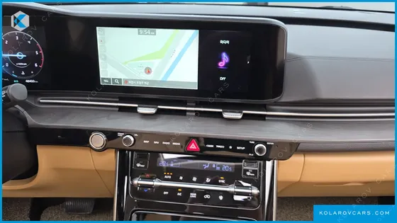 KIA CARNIVAL DIESEL 9-SEATER SIGNATURE