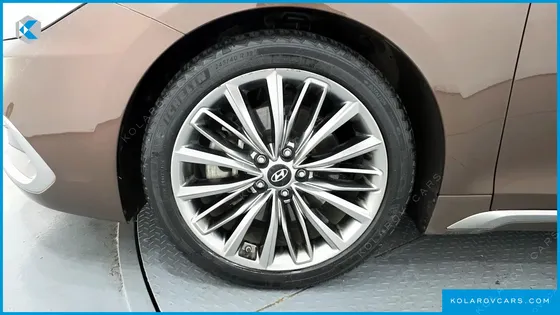 HYUNDAI GRANDEUR 3.3 CELEBRITY
