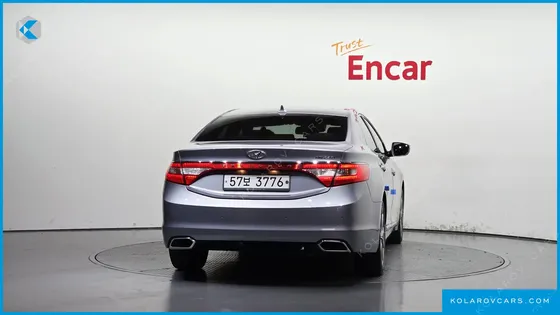 HYUNDAI GRANDEUR HG240 MODERN