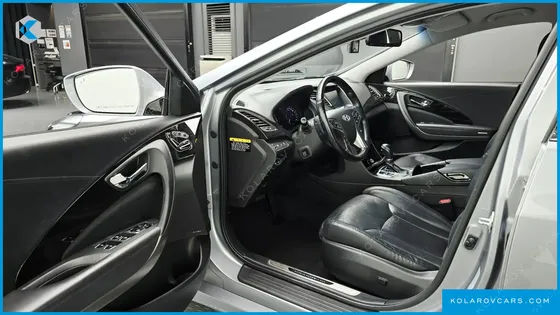 HYUNDAI GRANDEUR HG240 MODERN