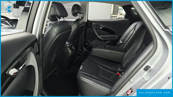HYUNDAI GRANDEUR HG240 MODERN